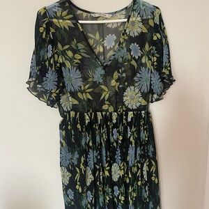 2 For $15 Floral Pleated Dress